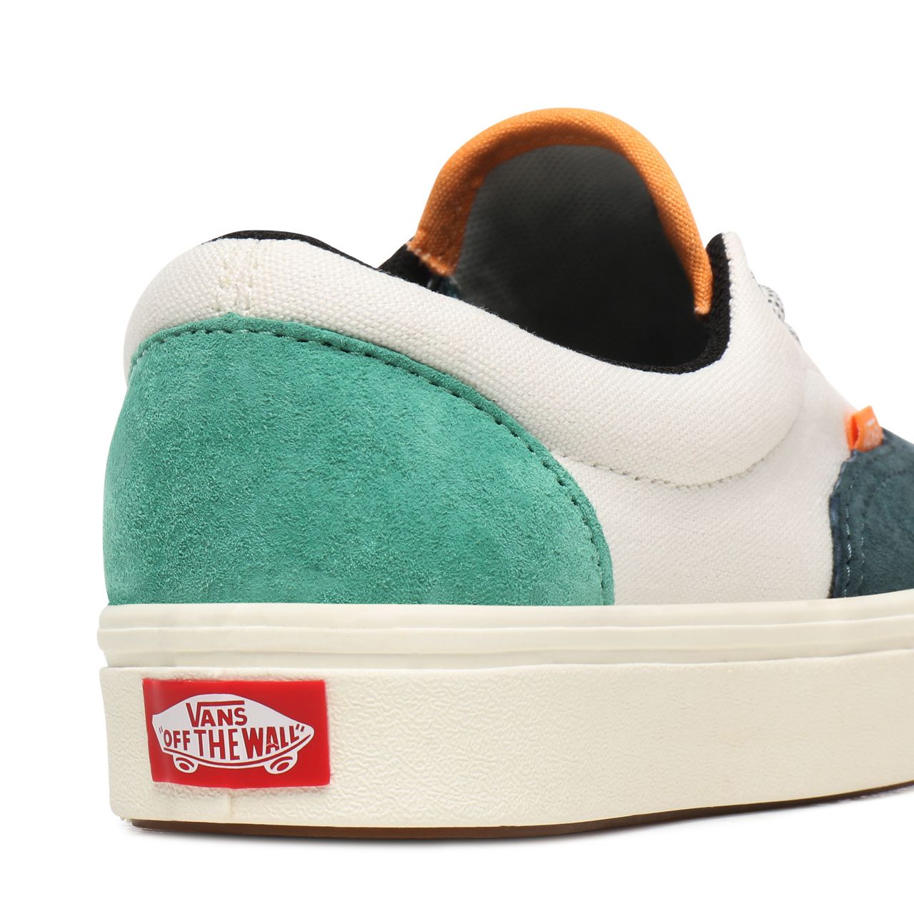 Vans Bugs ComfyCush Era Green Classic Womens - (Bugs) Balsam/Marshmallow VN0A3WM9WWF Shoes