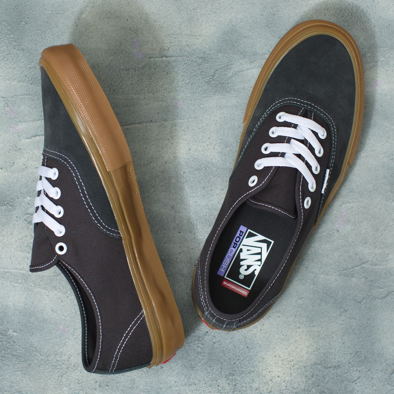 Vans Skate Authentic Black Classic Mens Womens - raven/gum VN0A5FC8241 Shoes