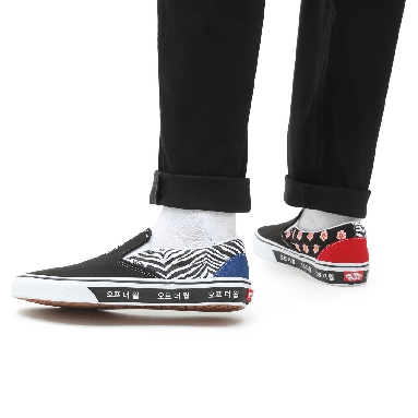 Vans Korean Typography Classic Slip-On Black Classic Mens Womens - (Korean Typography) racing red/true blue VN0A33TB9HW Shoes