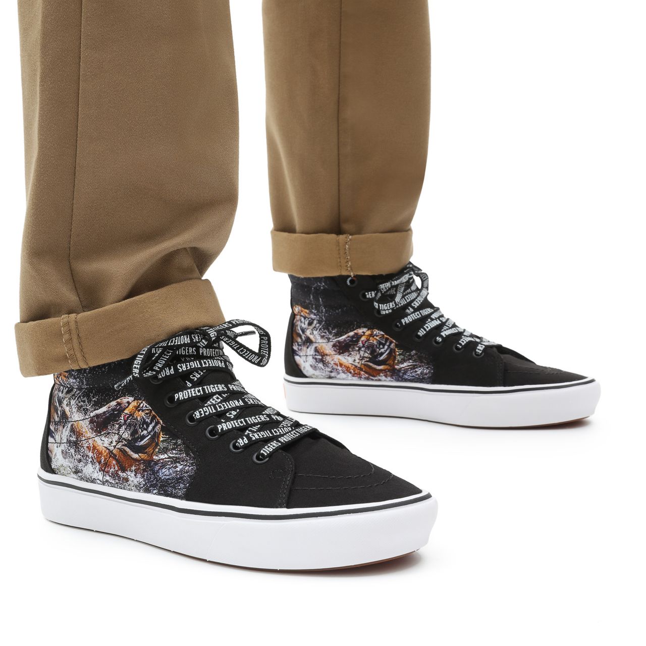 Vans x Project CAT ComfyCush Sk8-Hi Black Classic Mens Womens - (Discovery) projectCAT/playing tigers VN0A3WMB9EF Shoes