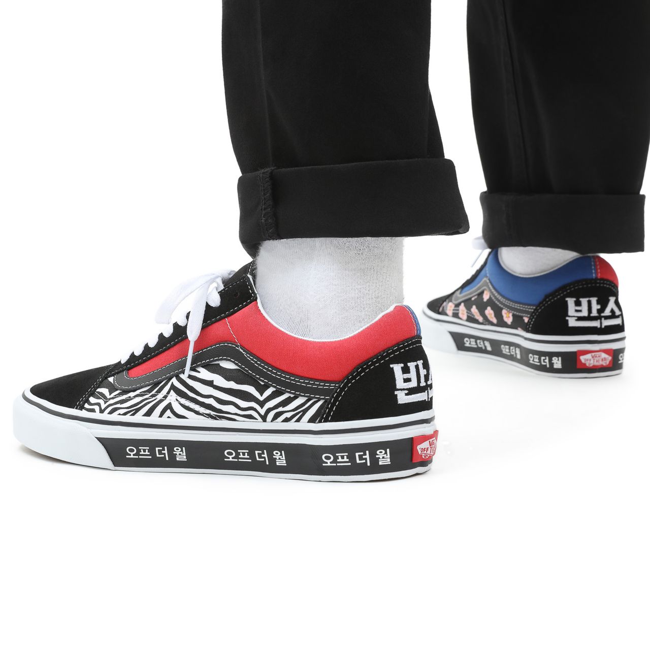 Vans Korean Typography Old Skool Black Classic Mens Womens - (Korean Typography) racing red/true blue VN0A38G19HW Shoes