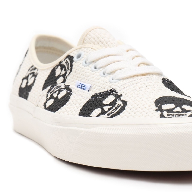 Vans Anaheim Factory Authentic 44 DX White Classic Mens Womens - (Anaheim Factory) needlepoint/skulls VN0A54F29GN Shoes