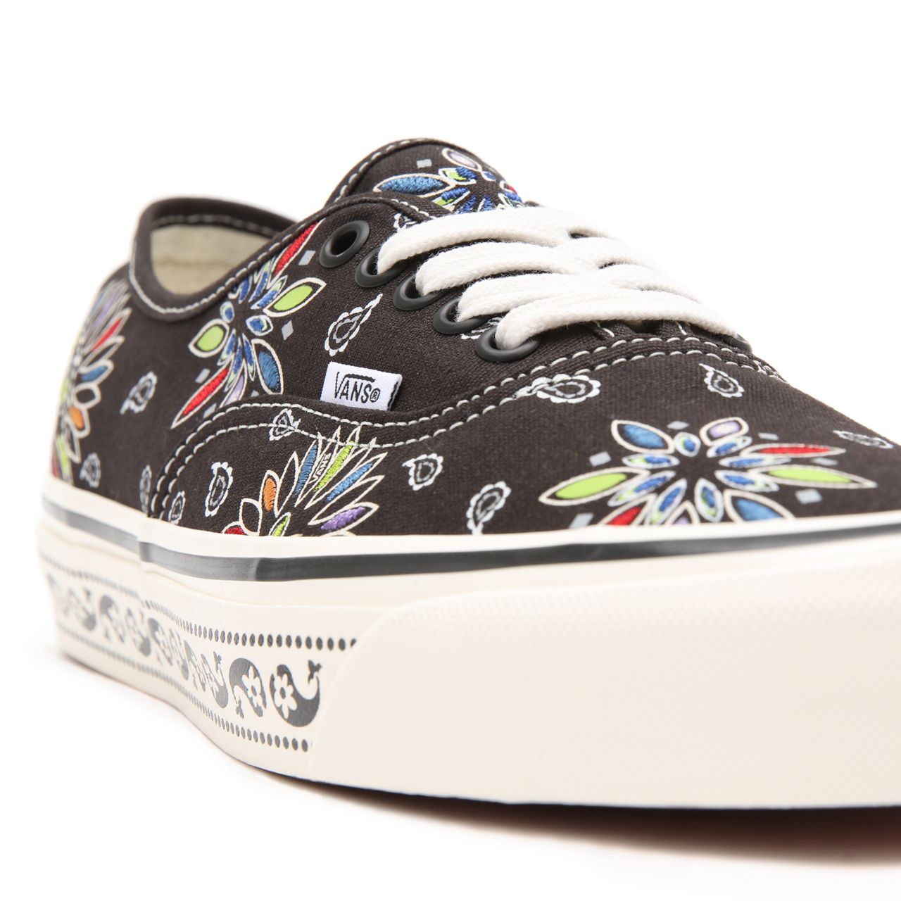 Vans Anaheim Factory Authentic 44 DX Black Classic Mens Womens - (Anaheim Factory) Vans paisley/black VN0A54F29GG Shoes