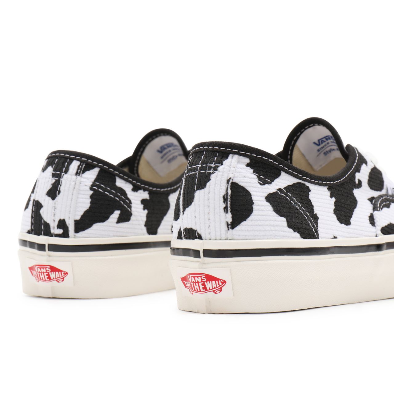 Vans Anaheim Factory Authentic 44 DX Black Classic Mens Womens - (Anaheim Factory) og white corduroy/og cow print VN0A54F29GP Shoes