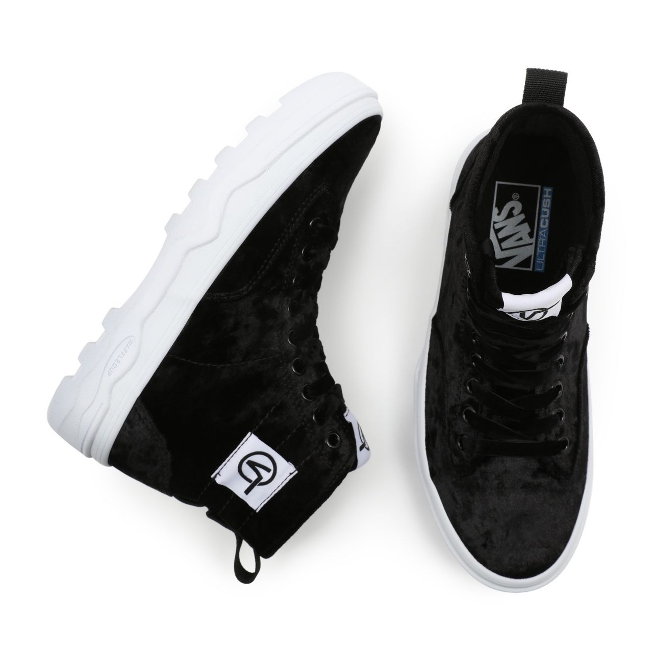 Vans Crushed Velvet Sentry WC Black Classic Womens - (Crushed Velvet) Black/True White VN0A4P3KA8J Shoes