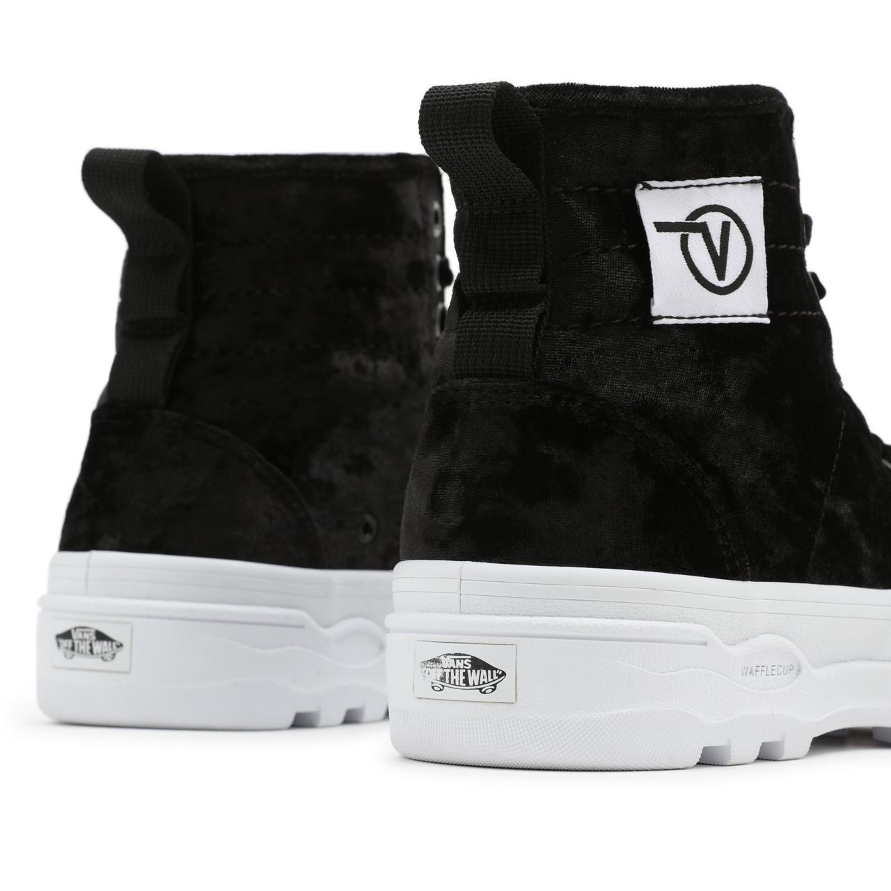 Vans Crushed Velvet Sentry WC Black Classic Womens - (Crushed Velvet) Black/True White VN0A4P3KA8J Shoes