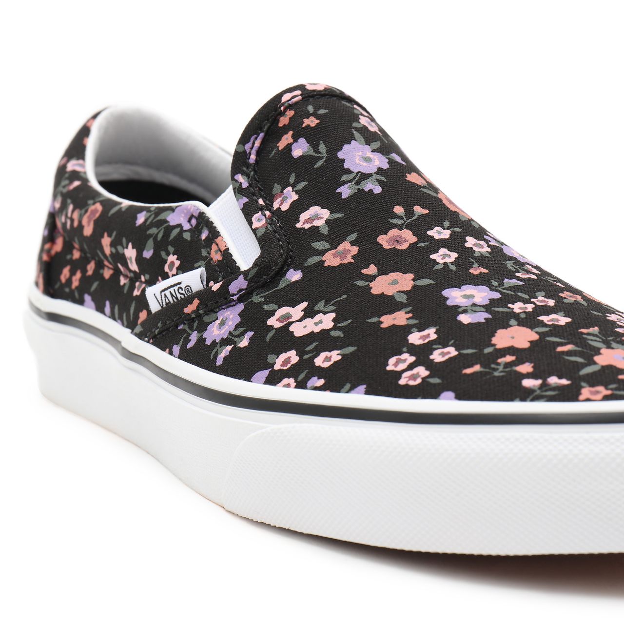 Vans Floral Classic Slip-On Black Classic Womens - (Floral) covered ditsy/true white VN0A33TB9HS Shoes