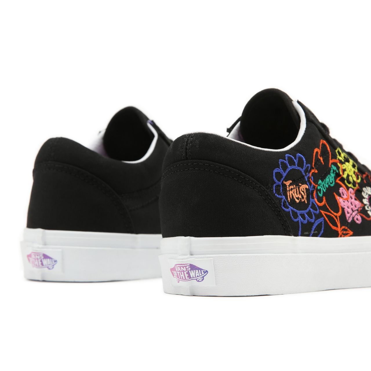 Vans Cultivate Care Old Skool Black Classic Womens - (Cultivate Care) Garden/True White VN0A5KRF8BC Shoes