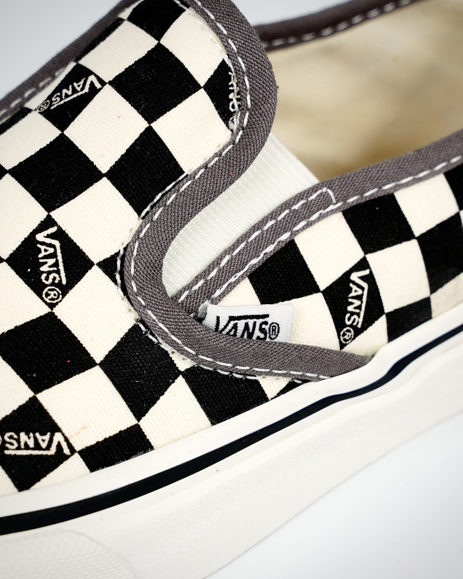 Vans Slip-On VR3 SF Checkerboard Mens Womens - Checkerboard Black/Marshmallow VN0A4BX81KP Shoes