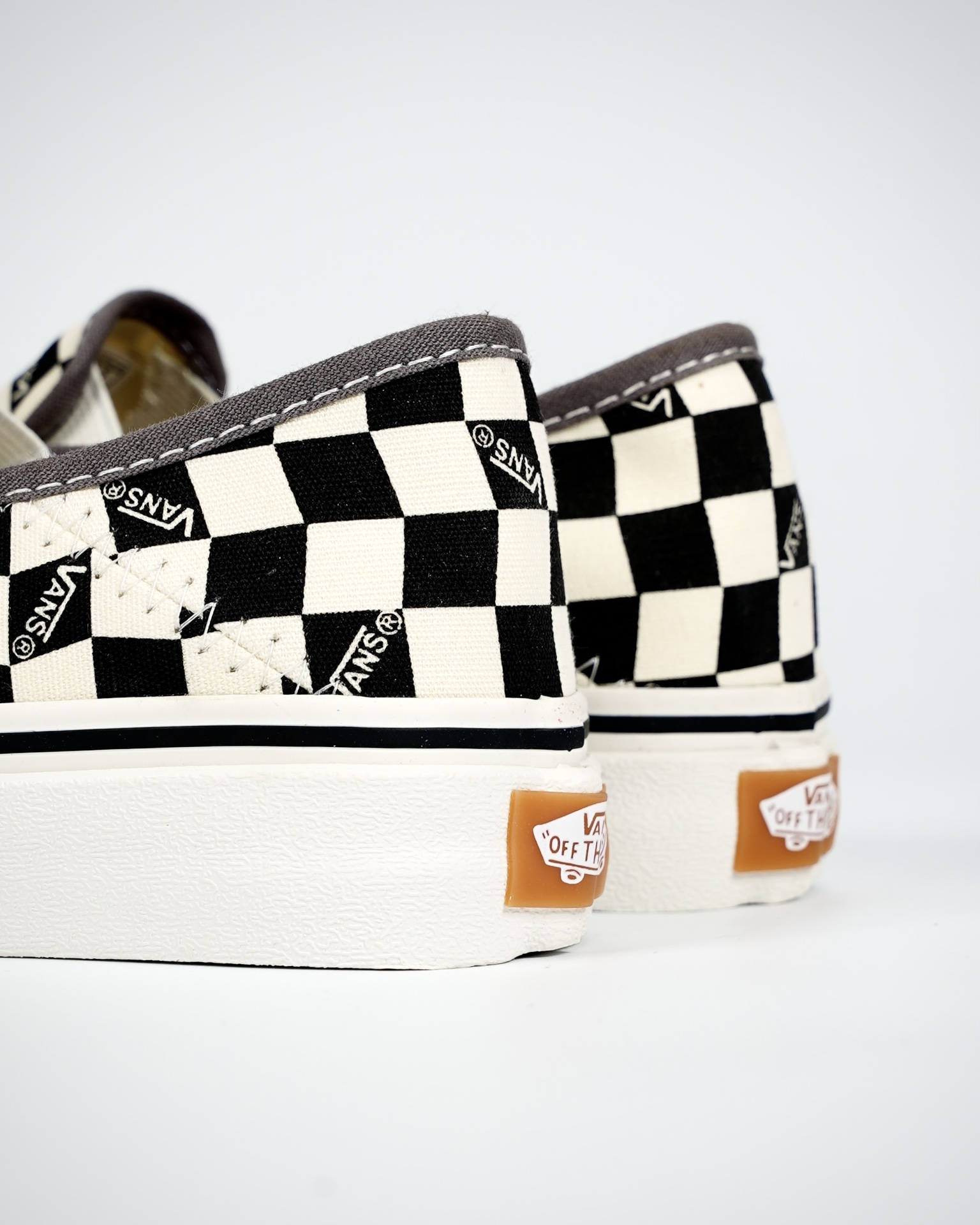 Vans Slip-On VR3 SF Checkerboard Mens Womens - Checkerboard Black/Marshmallow VN0A4BX81KP Shoes