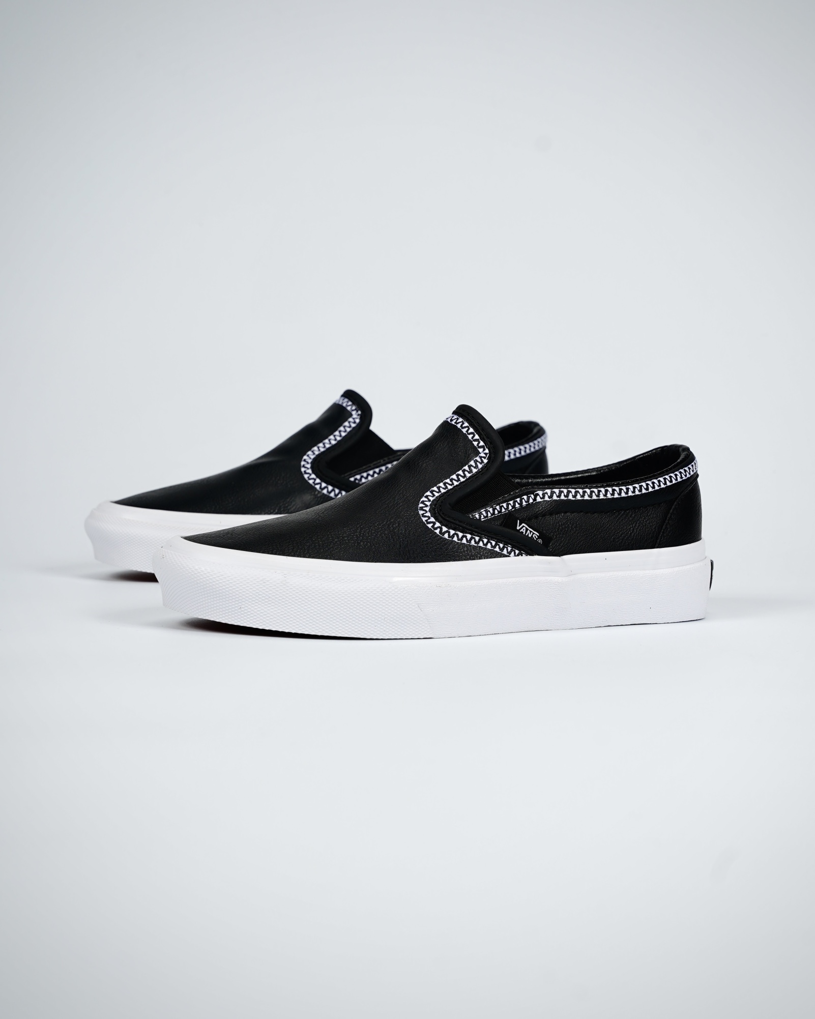 Vans x White Mountaineering Slip-On 98 DX Mens Womens - Black/True White VN0A3JEXBMX Shoes