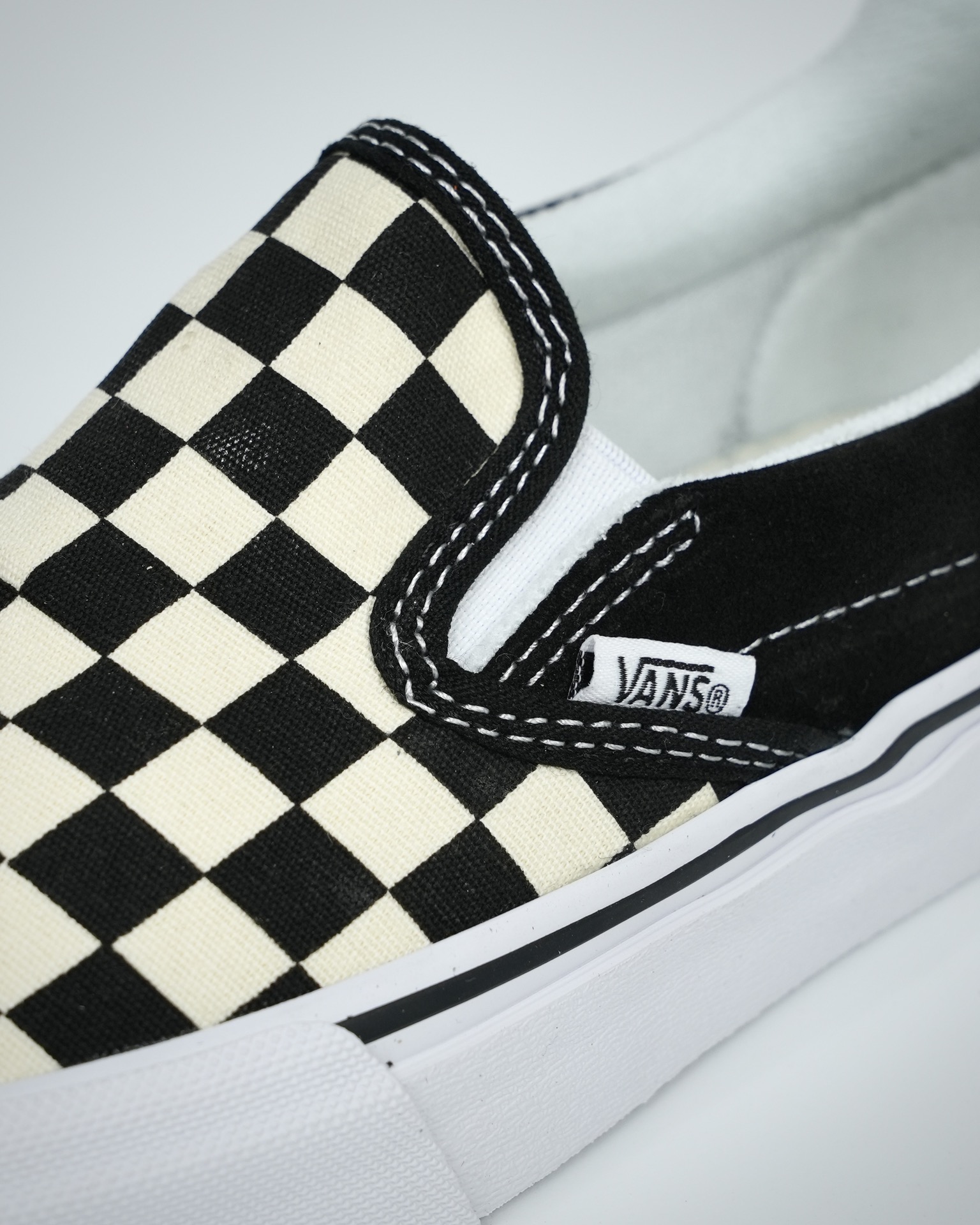 Vans Knu Slip Checkerboard Mens Womens - Black/True White VN0009QDQXH Shoes