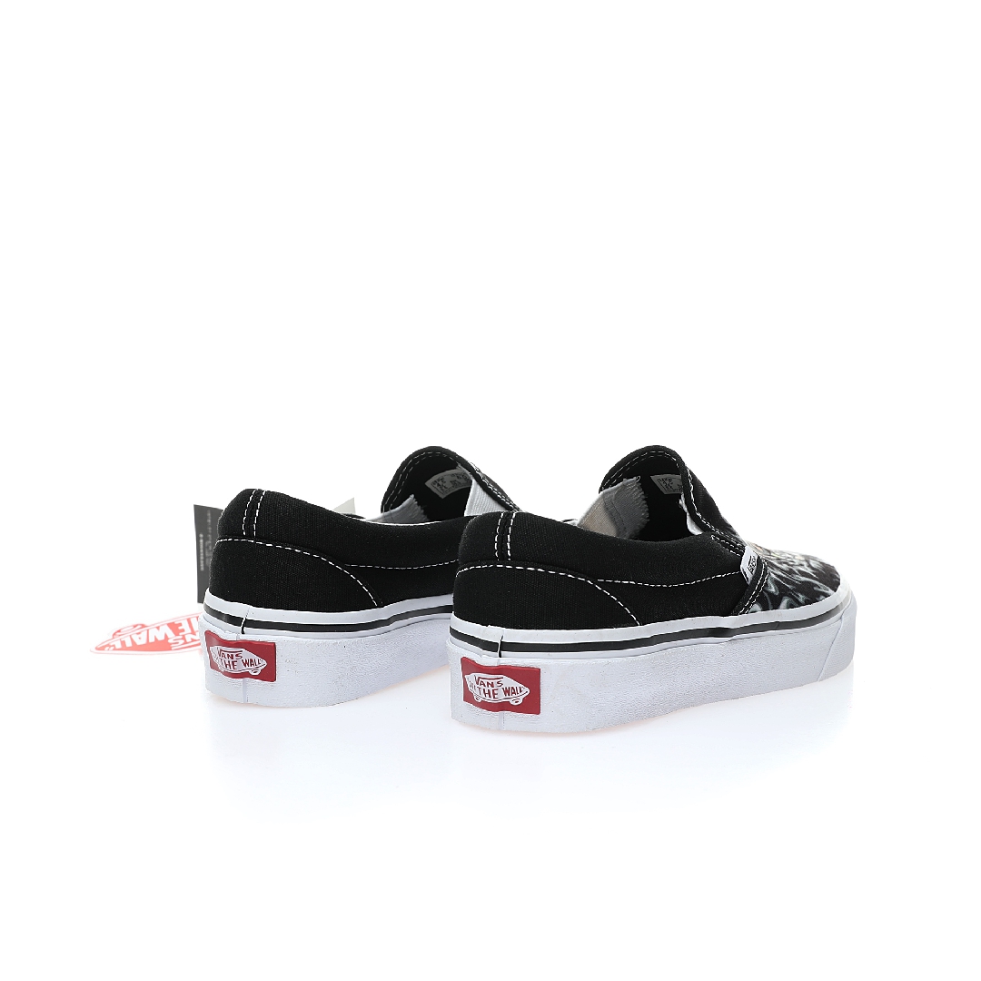 Vans Slip-On Flame Skull Mens Womens - Black/True White VN0009Q7BMX Shoes