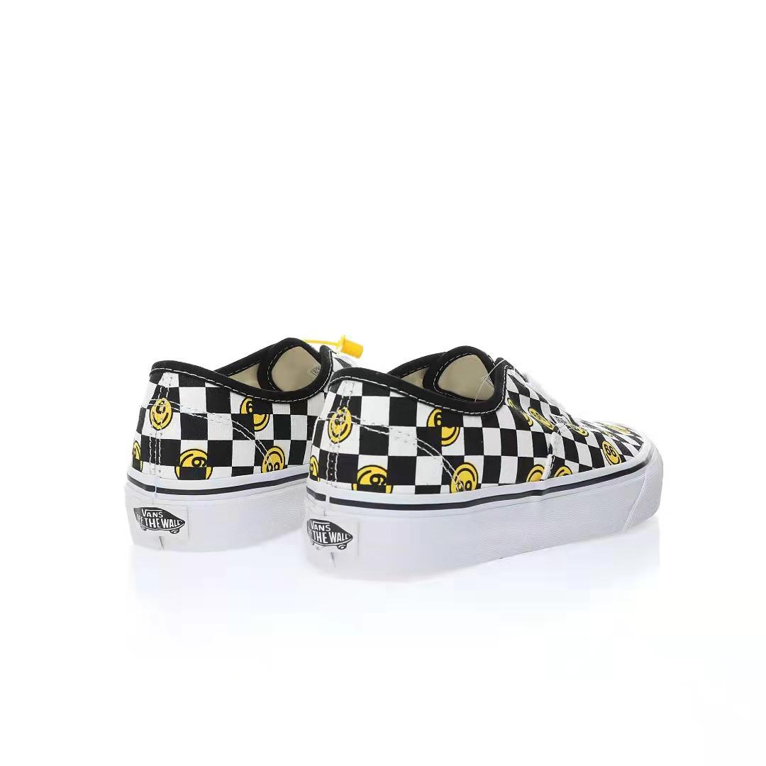 Vans Wallpaper Authentic Smiley Checkerboard Mens Womens - Black/White VN000EE3BP9 Shoes