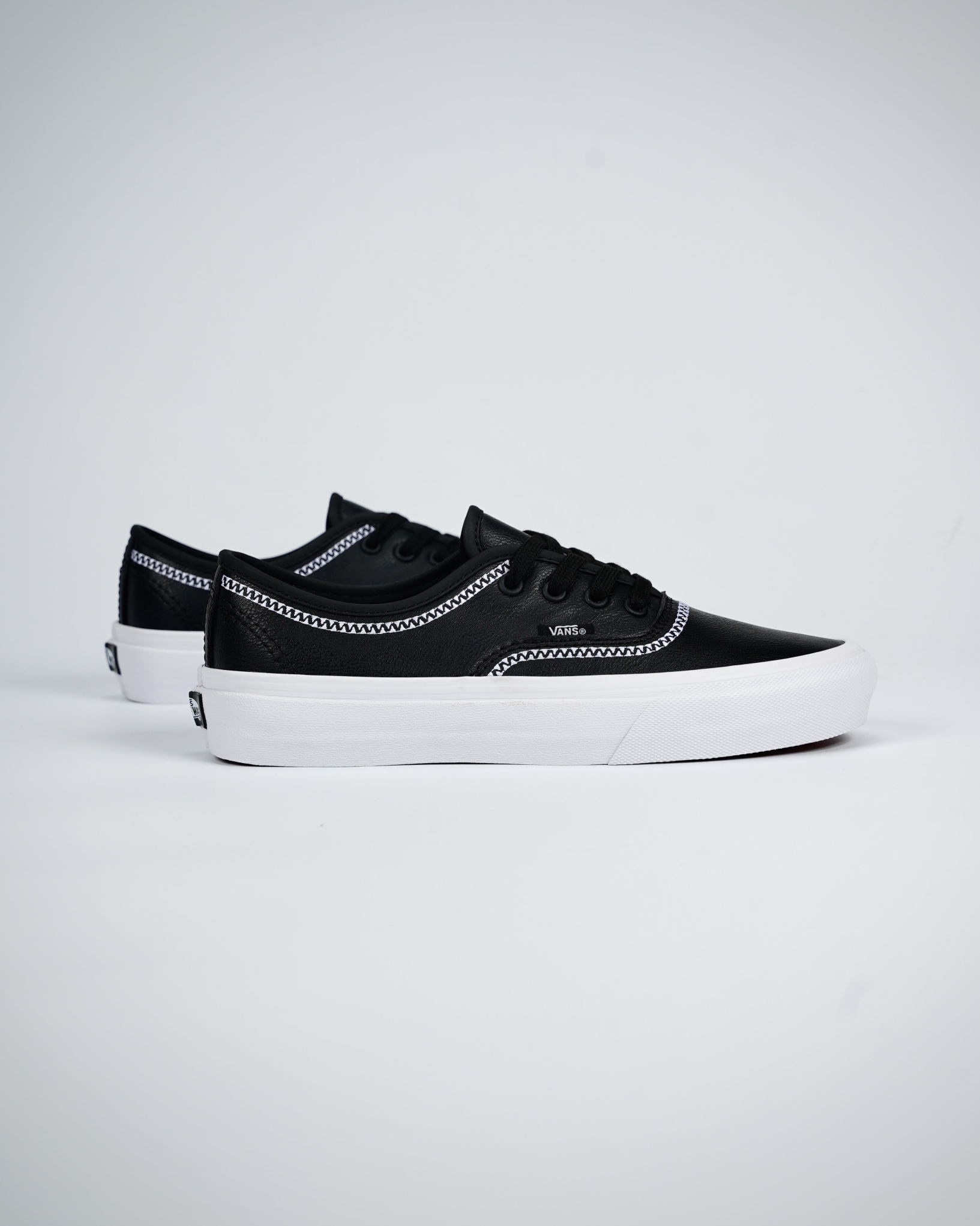 Vans Authentic 44 DX White Mountaineering Leather Mens Womens - Black/White WM2371814 Shoes