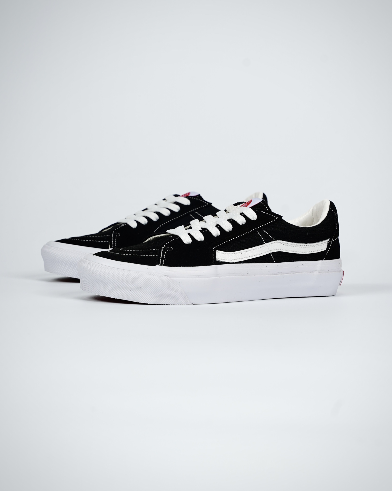 Vans Sk8-Low Mens Womens - Black/True White VN0A4UUK6BT-1 Shoes