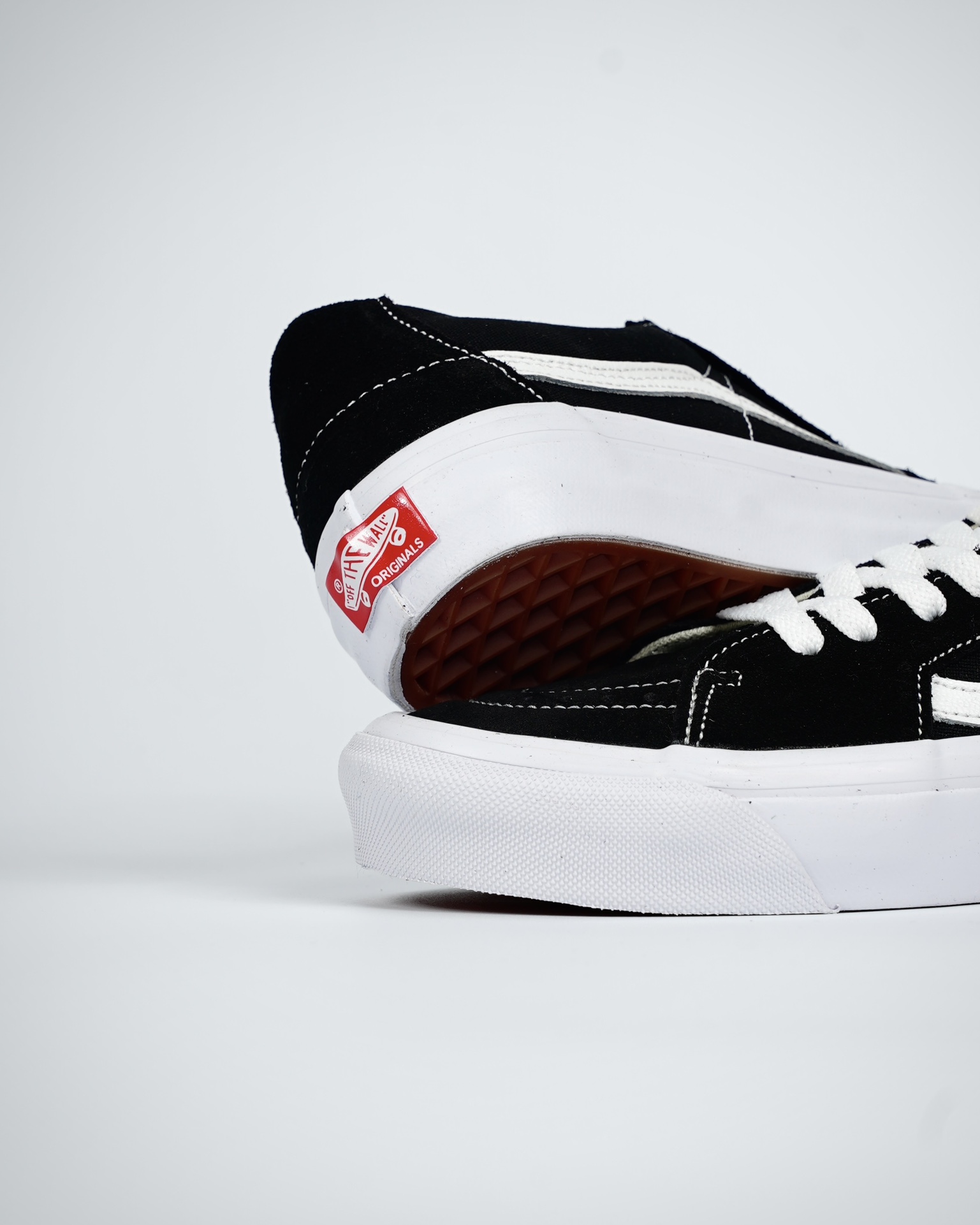 Vans Sk8-Low Mens Womens - Black/True White VN0A4UUK6BT-1 Shoes