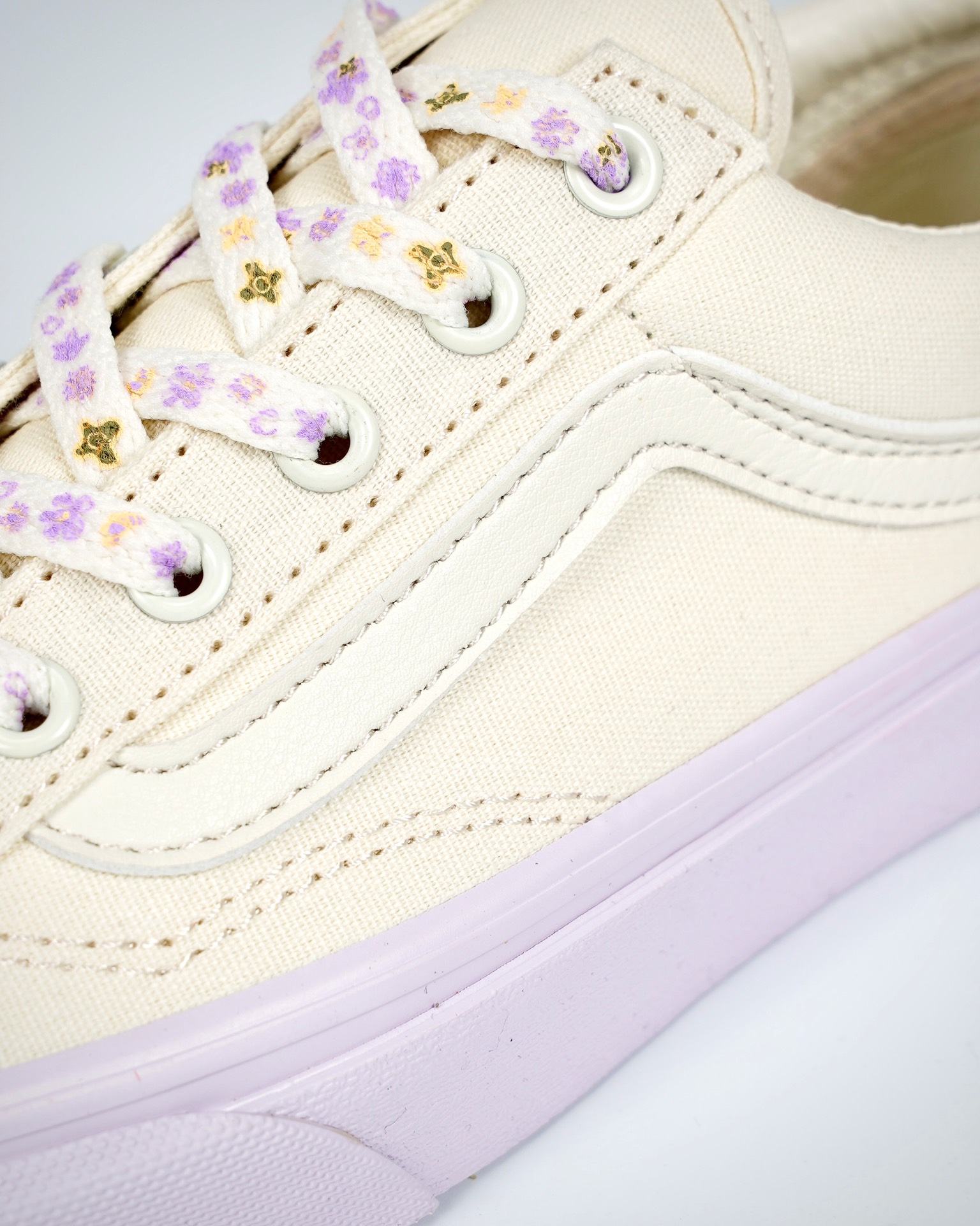 Vans Style 36 Classics Mens Womens - White/Purple VN0A54F6CEK Shoes