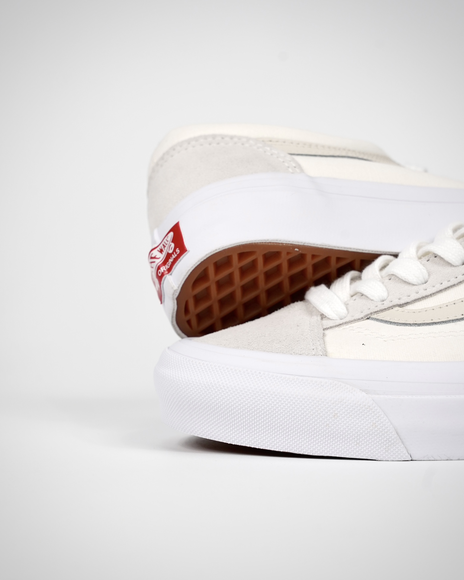 Vans Style 36 Vintage Sport Mens Womens - Classic White/Blanc De Blanc VN0A3DZ3VTB Shoes