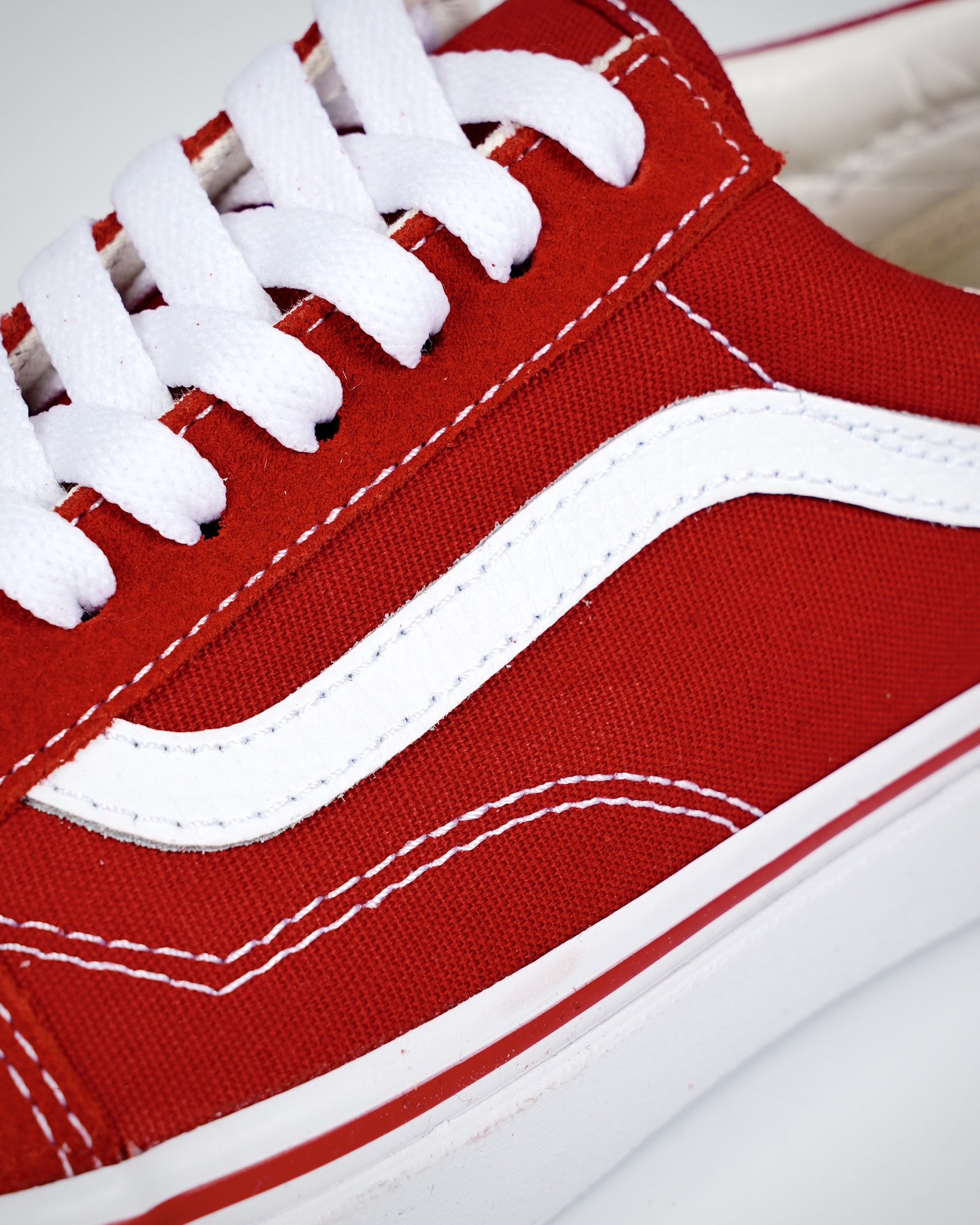 Vans Old Skool Mens Womens - Brick Red/True White VN000VOKDIC Shoes