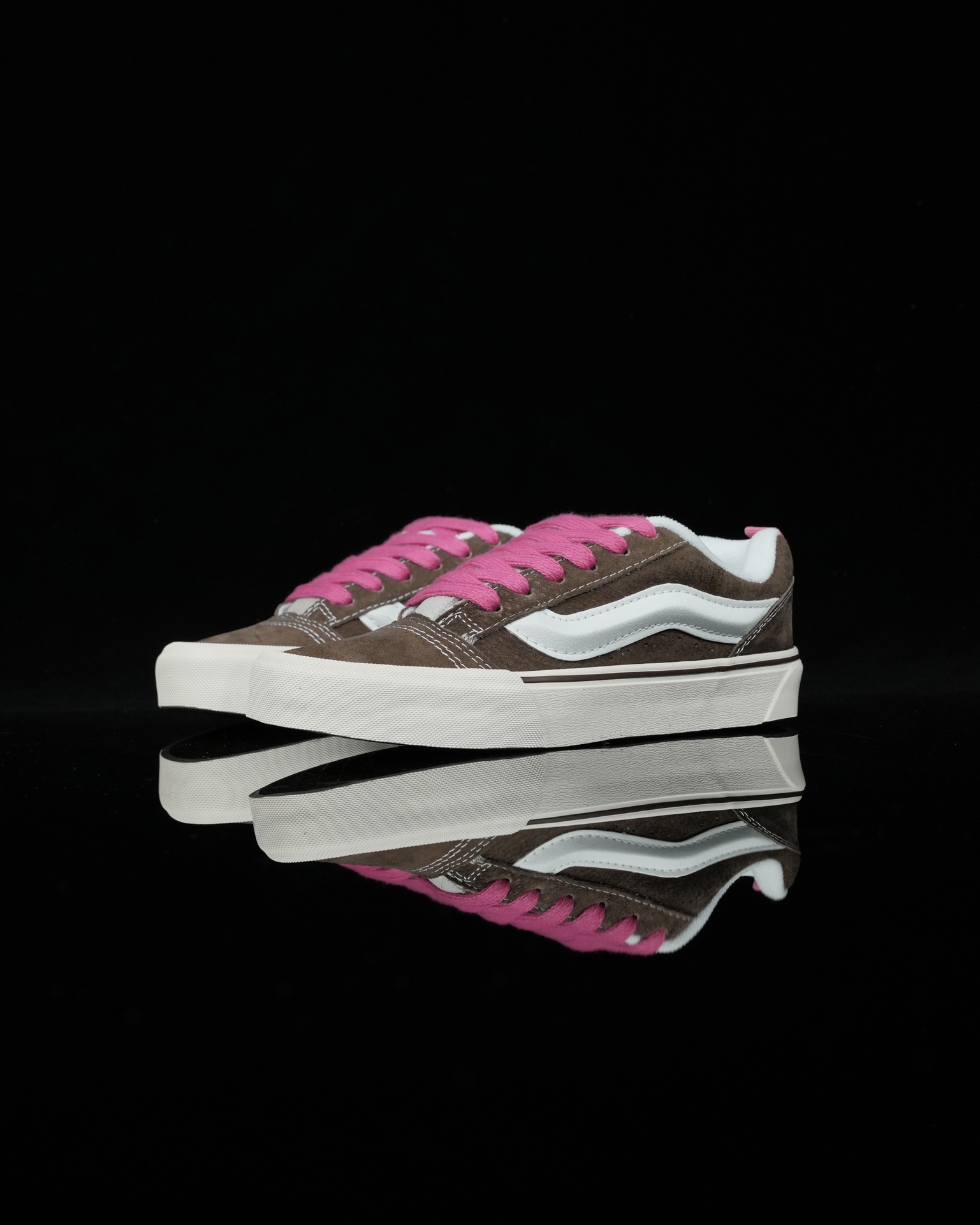 Vans Knu Skool Mens Womens - Retro Color Brown/True White VN0009QCBF2 Shoes