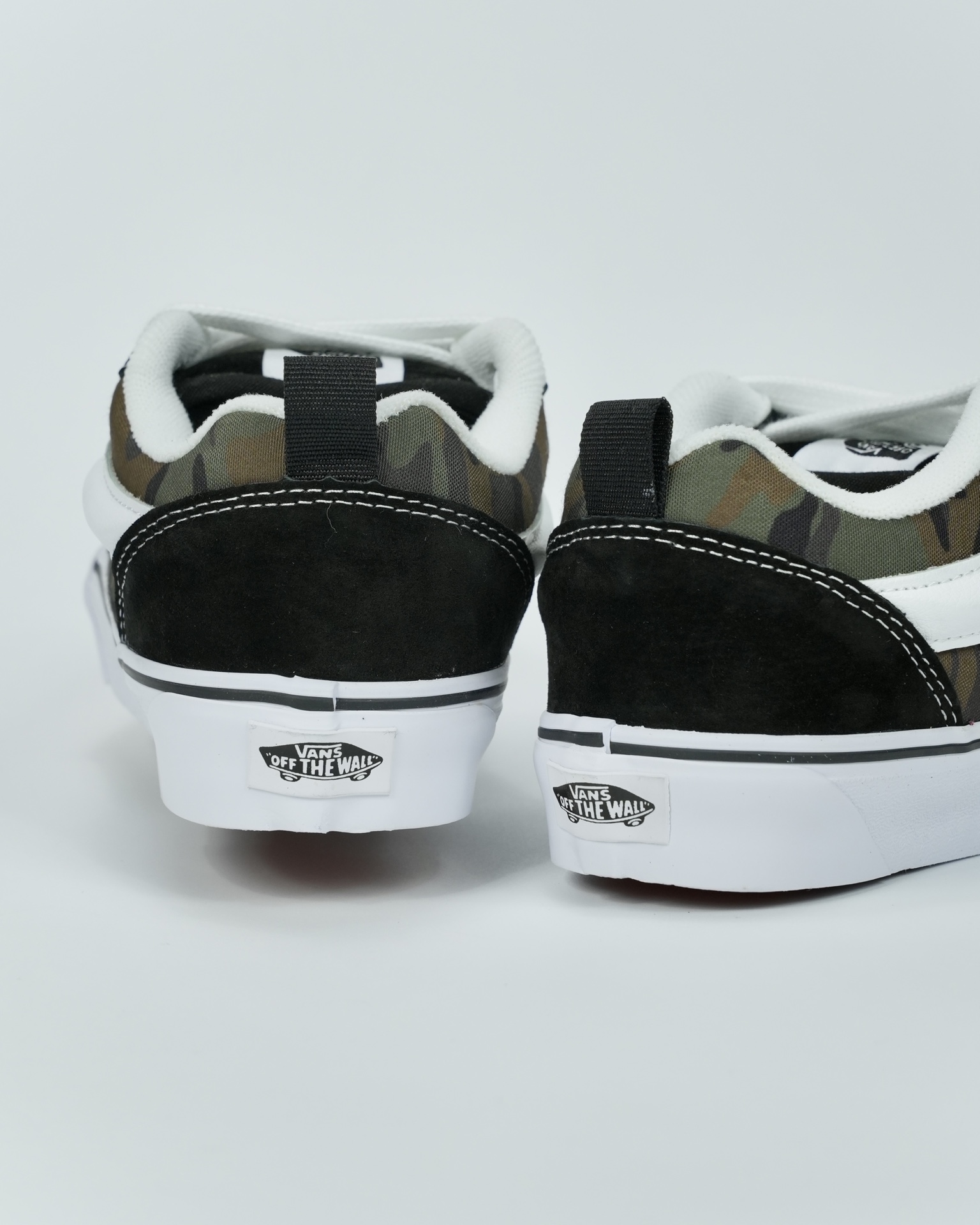 Vans Knu Skool Mens Womens - Camo Black/True White VN0009QCBMX Shoes