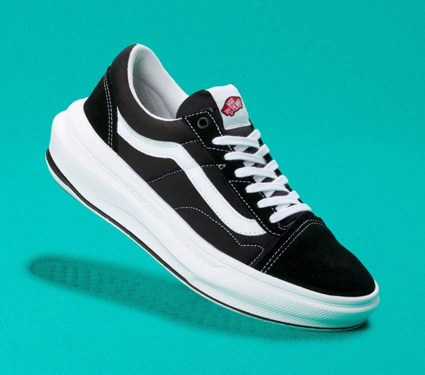 Vans Old Skool Overt Comfycush Mens Womens - Black/White VN0A7Q5EBA2 Shoes