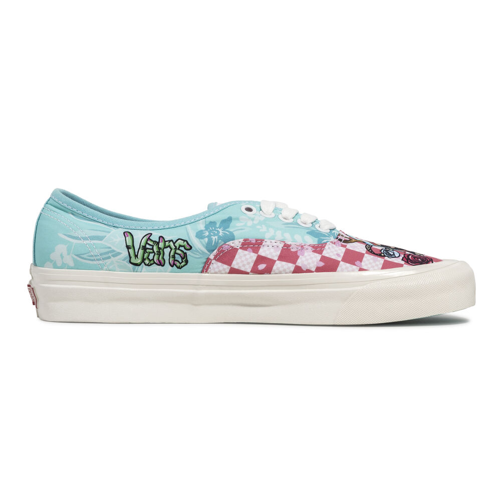 Vans x One Piece Authentic 44 DX Mens Womens - ONE PIECE MULTI/WHITE VN0005U8JBW Shoes