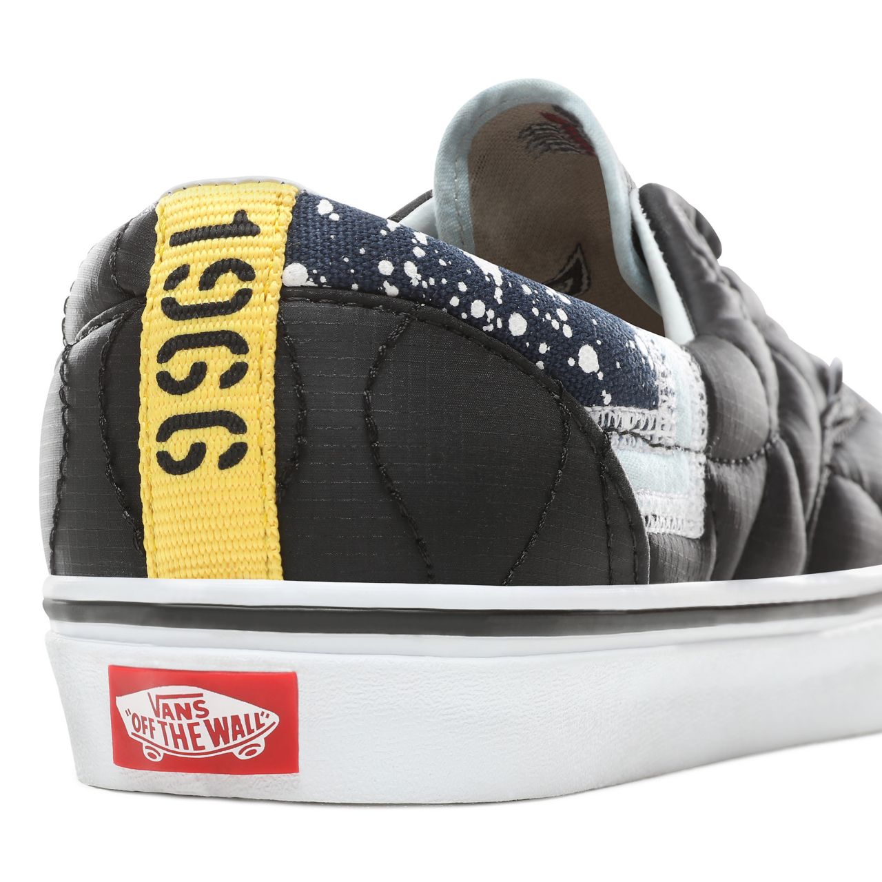 Vans Mixed Quilting Era Classic Mens Womens - (Mixed Quilting) Black/True White VN0A38FRVP6 Shoes