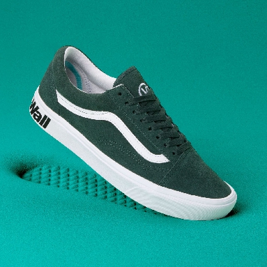 Vans Distort Comfycush Old Skool Classic Mens Womens - (Distort) Trekking Green/True White VN0A3WMAVWX Shoes