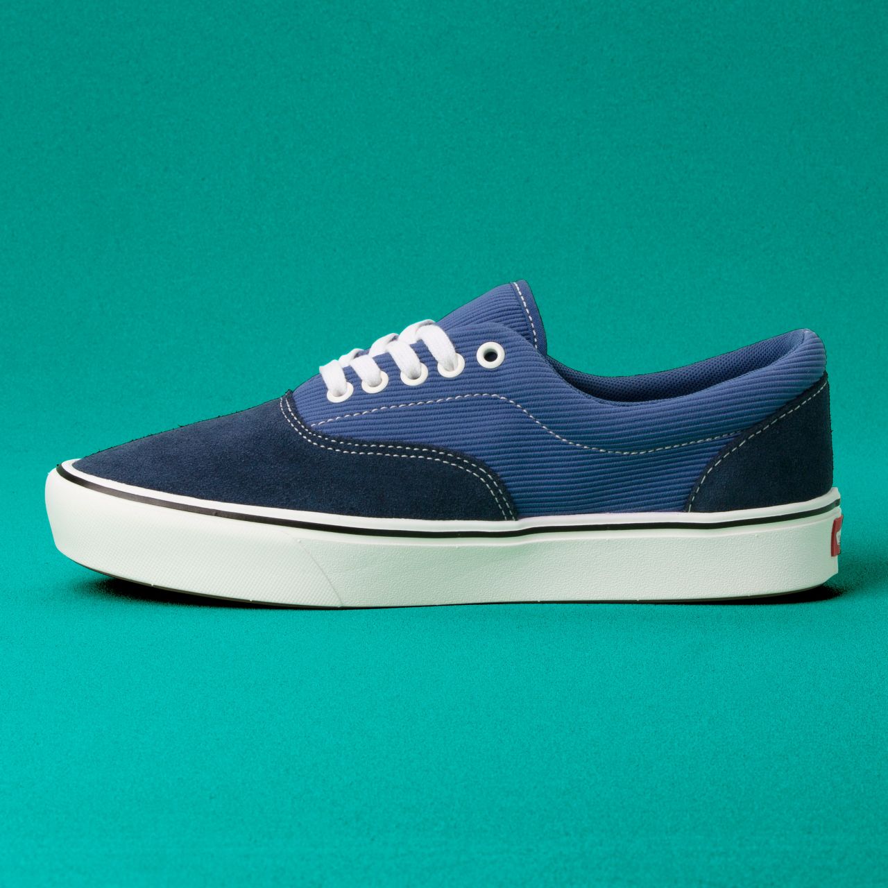 Vans Rip Cord ComfyCush Era Classic Mens Womens - (Rip Cord) Dress Blues/Marshmallow VN0A3WM9V9U Shoes