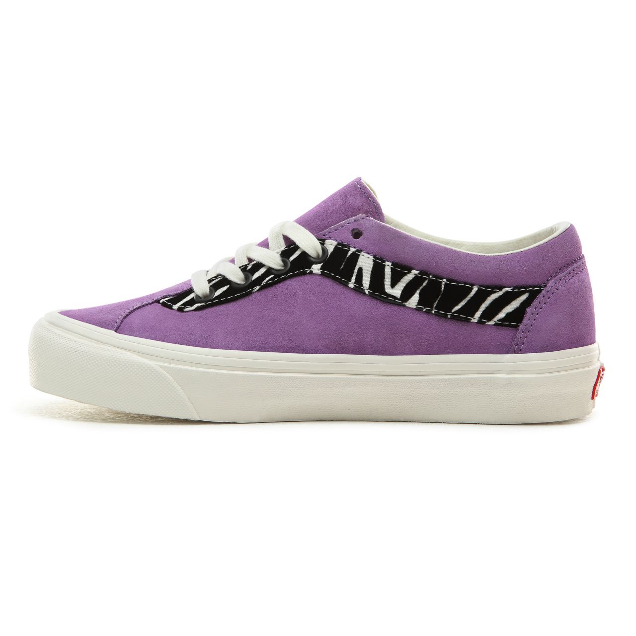 Vans Zebra Bold NI Classic Womens - (Zebra) Fairy Wren VN0A3WLPV8G Shoes