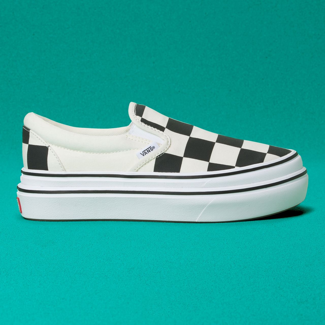 Vans Big Classics Checker Super ComfyCush Slip-On Black Classic Womens - (Big Classics Checker) Black/Off White Check VN0A4U1FXT4 Shoes