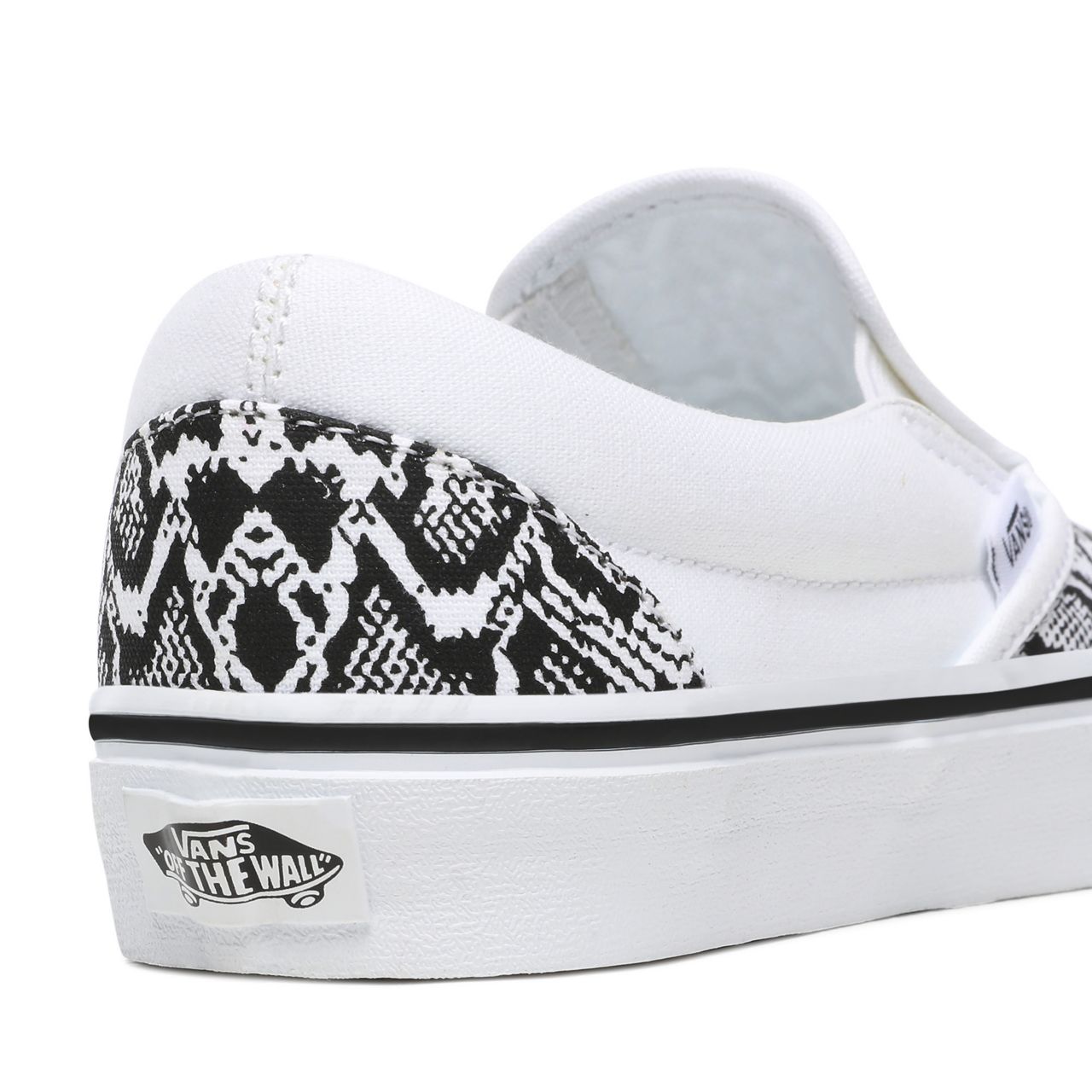 Vans Python Classic Slip-On Black Classic Womens - (Python) White/True White VN0A4U38WTQ Shoes