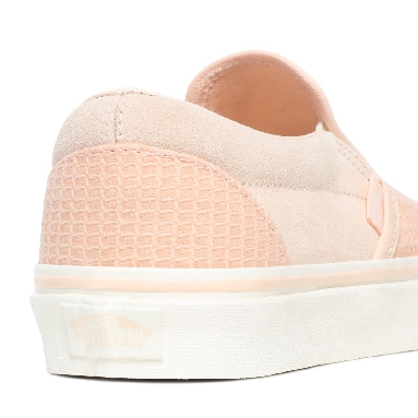 Vans Multi Woven Classic Slip-On Pink Classic Womens - (Multi Woven) Creme De Peche/Snow White VN0A4U38WSZ Shoes