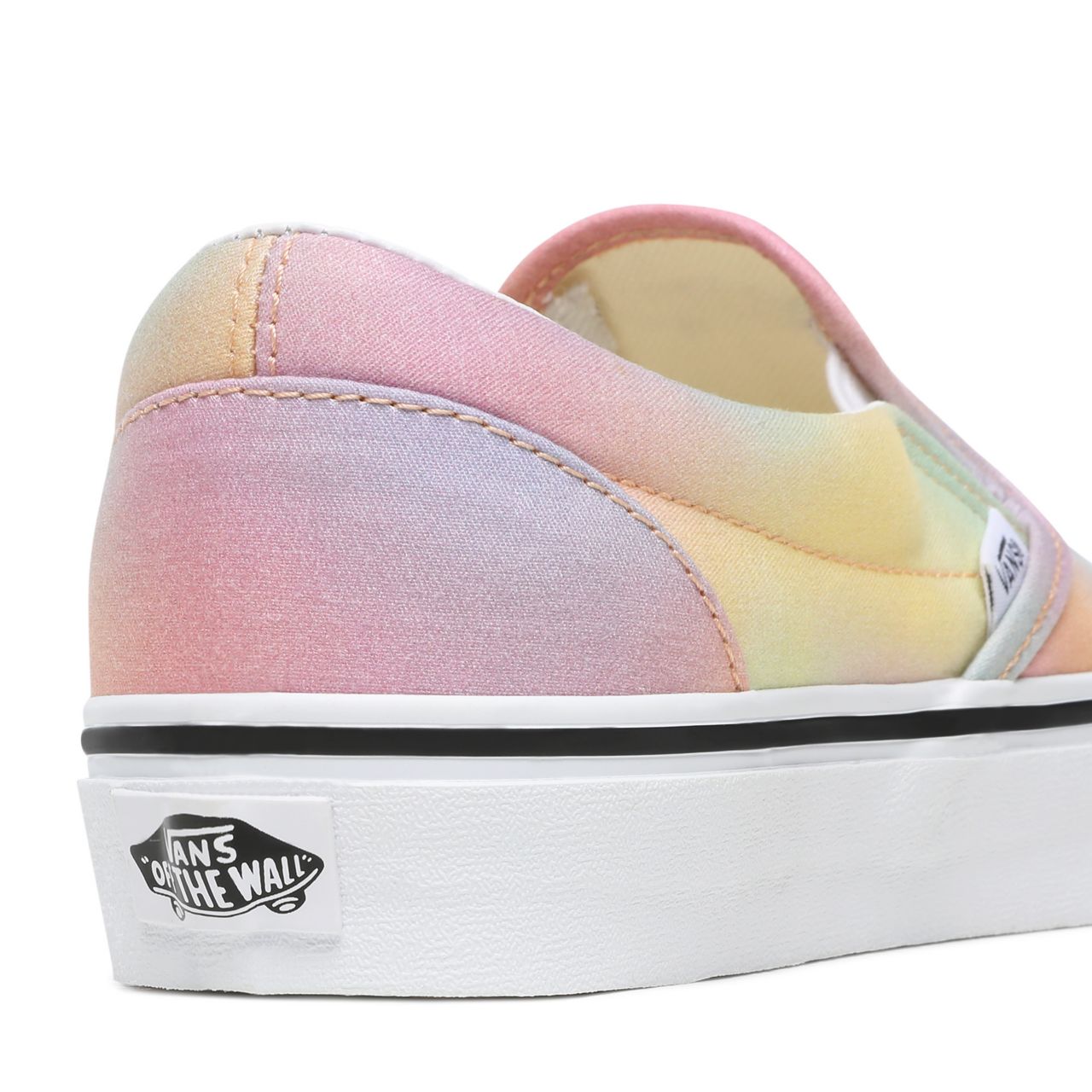 Vans Aura Shift Classic Slip-On Multicolour Classic Womens - (Aura Shift) Multi/True White VN0A4U38WGQ Shoes